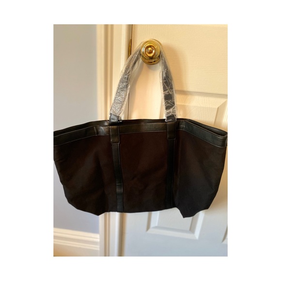 Victoria’s Secret Tote - Picture 2 of 4